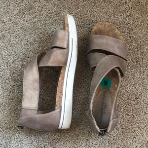 Rose gold strapped sandal
